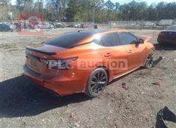 نيسان ماكسيما